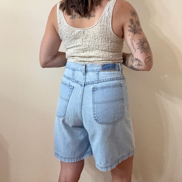 vintage lightwash RIDERS denim shorts - Picture 8 of 8